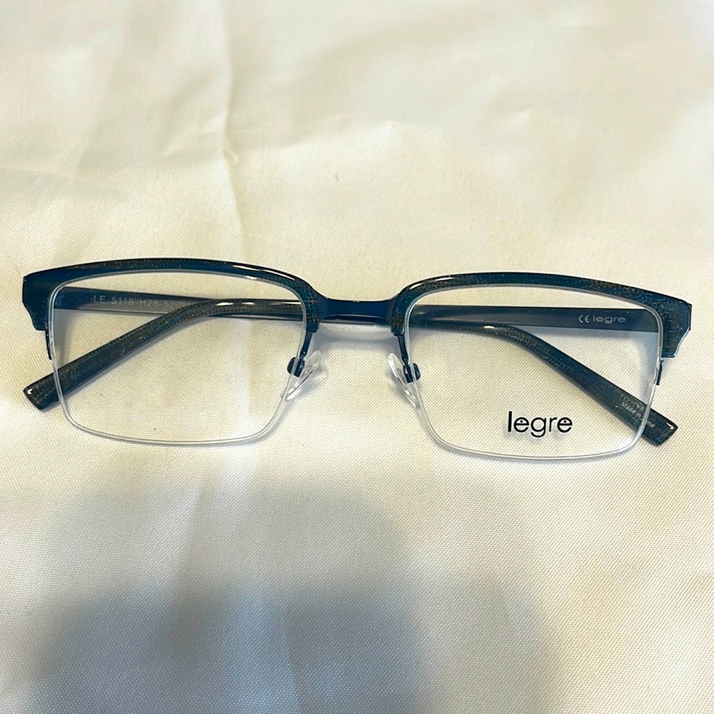 Legre eyeglass frame